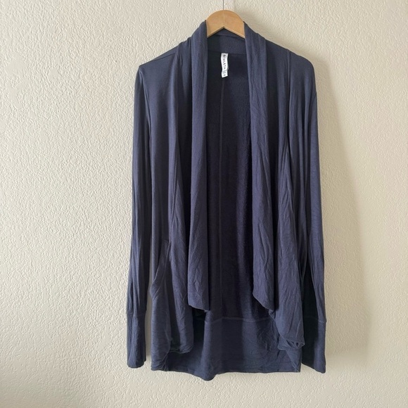 ATHLETA SHALE POCKETS PRANAYAMA WRAP CARDIGAN - Picture 4 of 9